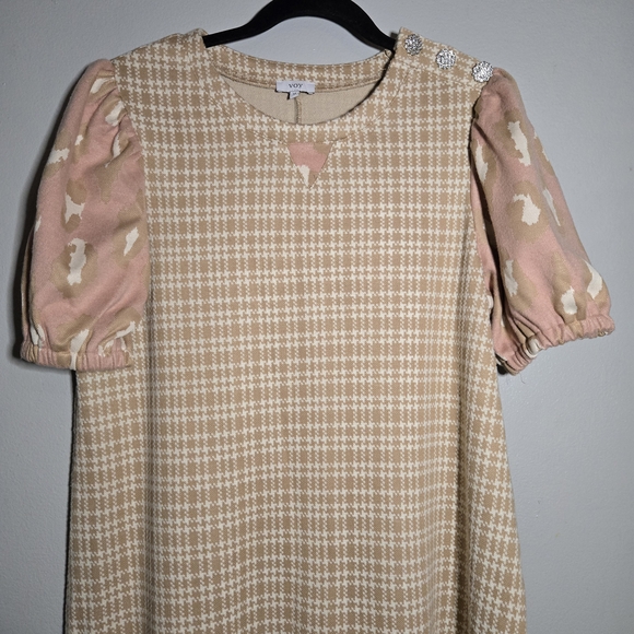 VOY Neutral Houndstooth Puff Sleeve Dress | Rhinestone Shoulder | Size Medium - Picture 3 of 8